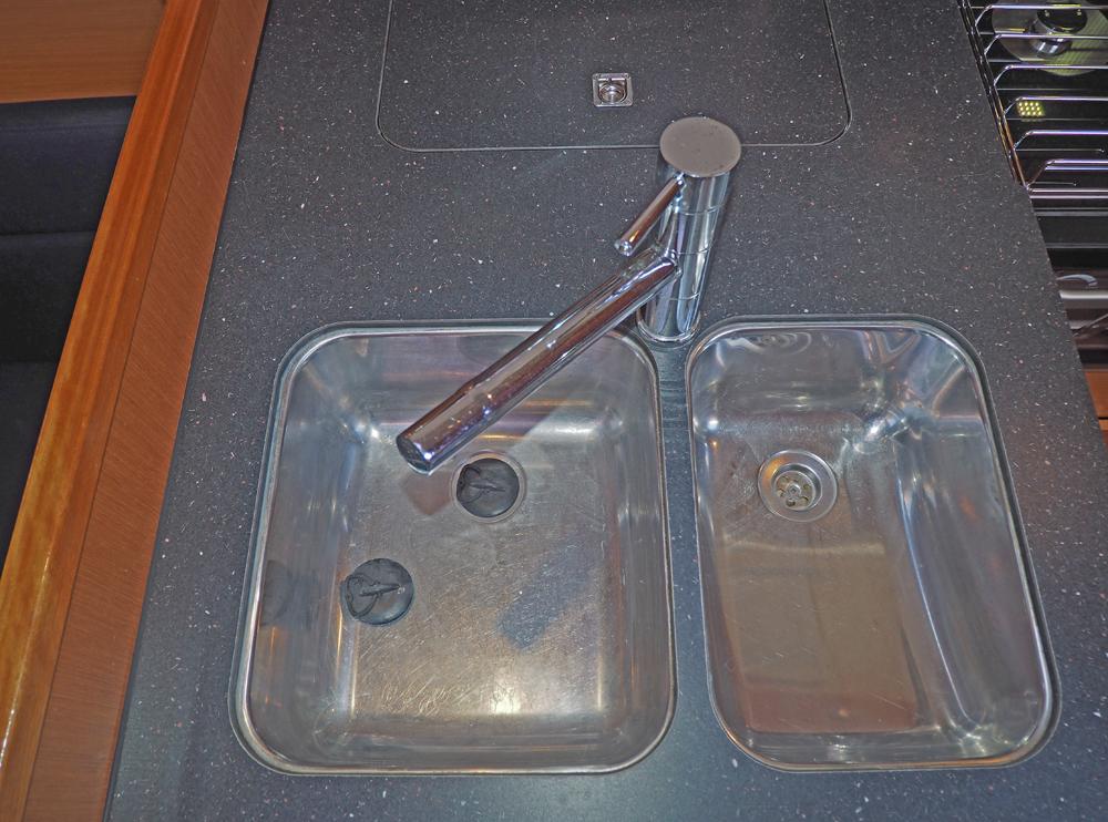 Salon, H&eacute;bergements